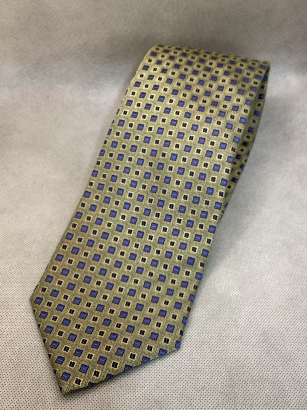 Pronto Uomo Men’s Silk Tie Gold Blue Geometric Pattern Classic Business Necktie
